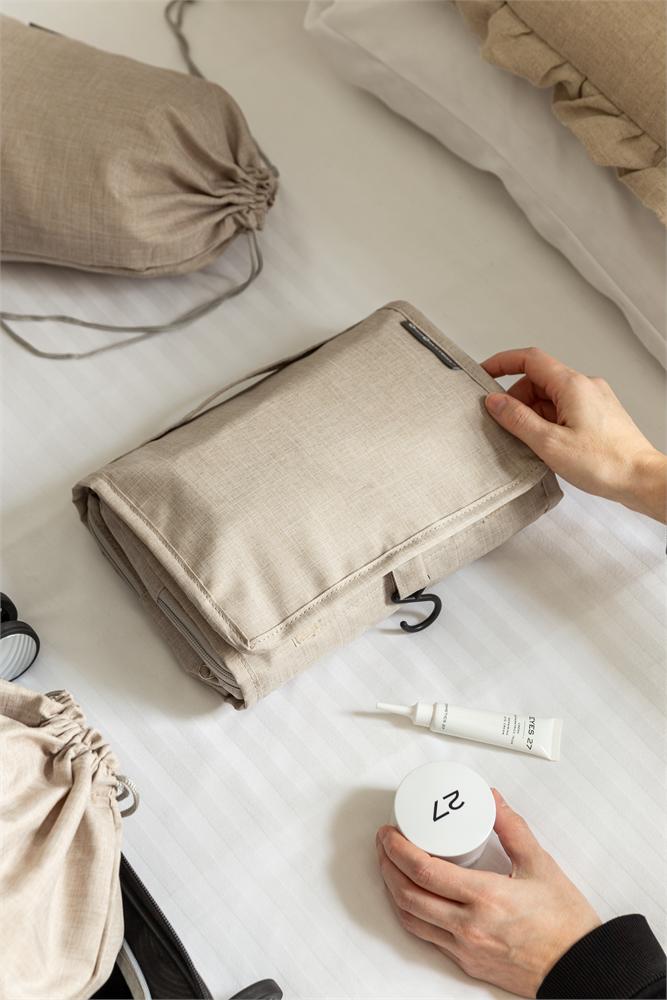 Toilettentasche groß Beige – Anwendung 4
