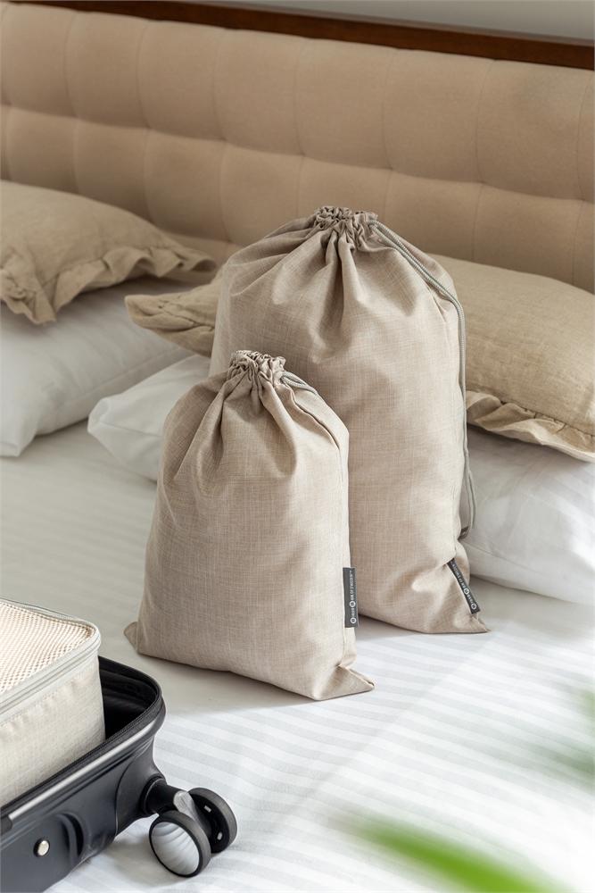 Wäschesäcke 2-tlg. Beige – Anwendung 3